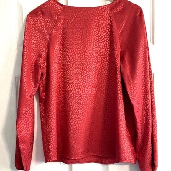 WHBM Long Sleeved Pink/Red Blouse Size Small - Picture 2 of 9